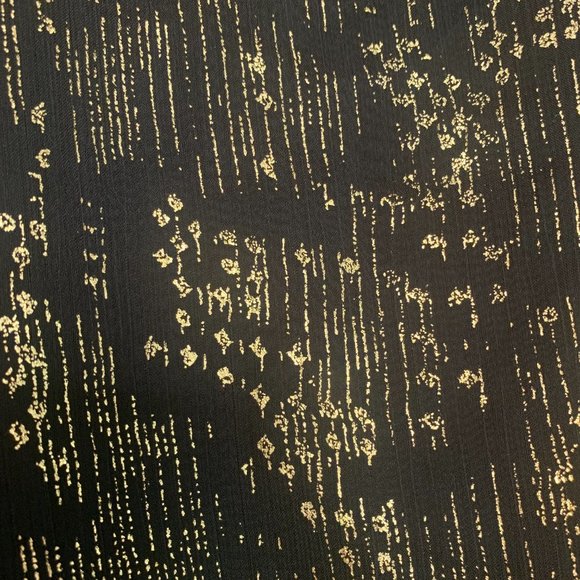 Black top with gold details - Picture 3 of 4